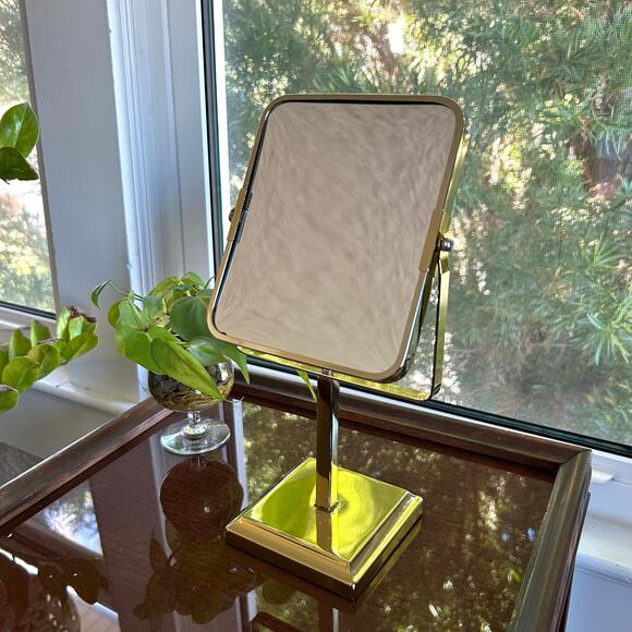 Mid-Century Brass Vanity Mirror on Pedestal Stand – Rectangular Tilt Design - Picture 3 of 14